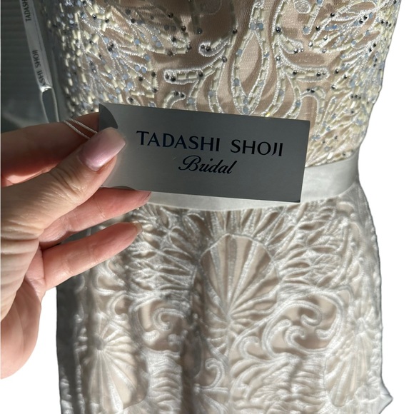 TADASHI SHOJI bridal ivory dress NWT size 4. Absolutely gorgeous. - Picture 14 of 16